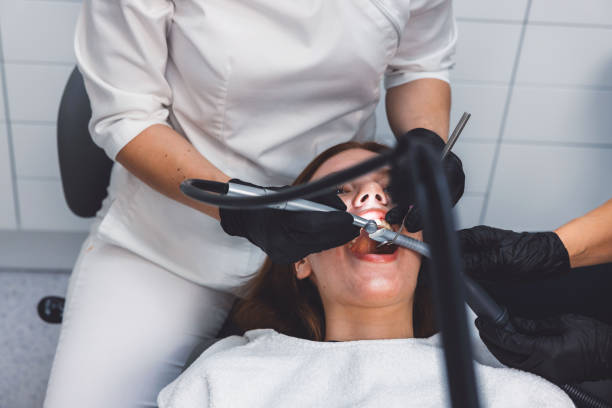 Best Emergency Tooth Extraction in Kenwood Estates, FL